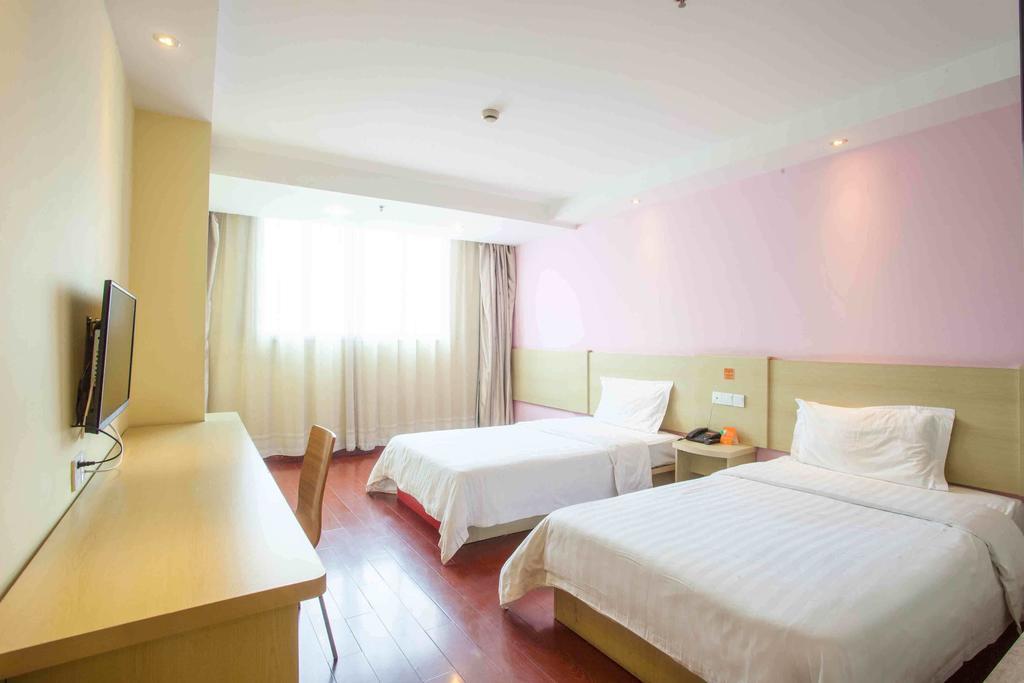 7Days Inn Tai'An Railway Station Room photo